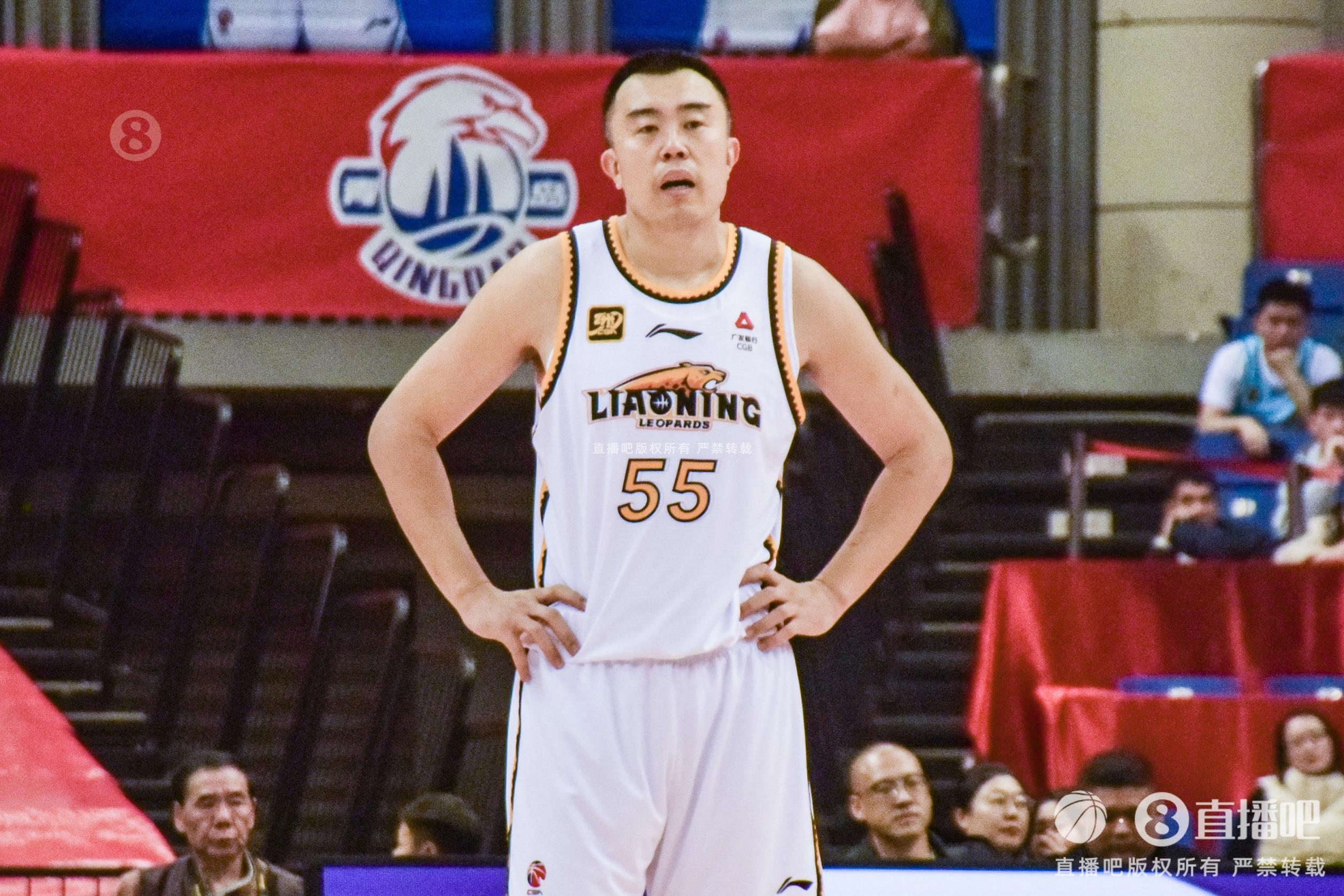 老將盡力了！韓德君7中4拿到14分12籃板3助攻